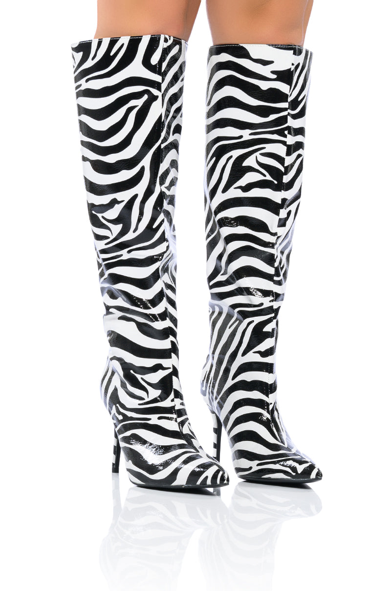 AZALEA WANG SCHROETER STILETTO BOOT IN BLACK