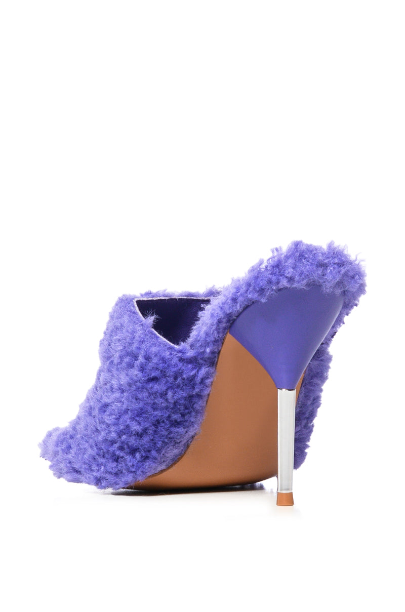 AZALEA WANG SHANA PURPLE FUZZY PUMP