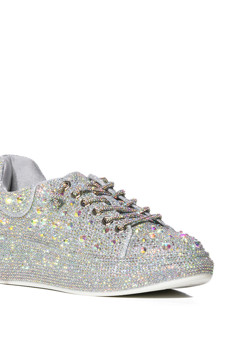 AZALEA WANG STOP AND STARE FLAT SNEAKER IN SILVER
