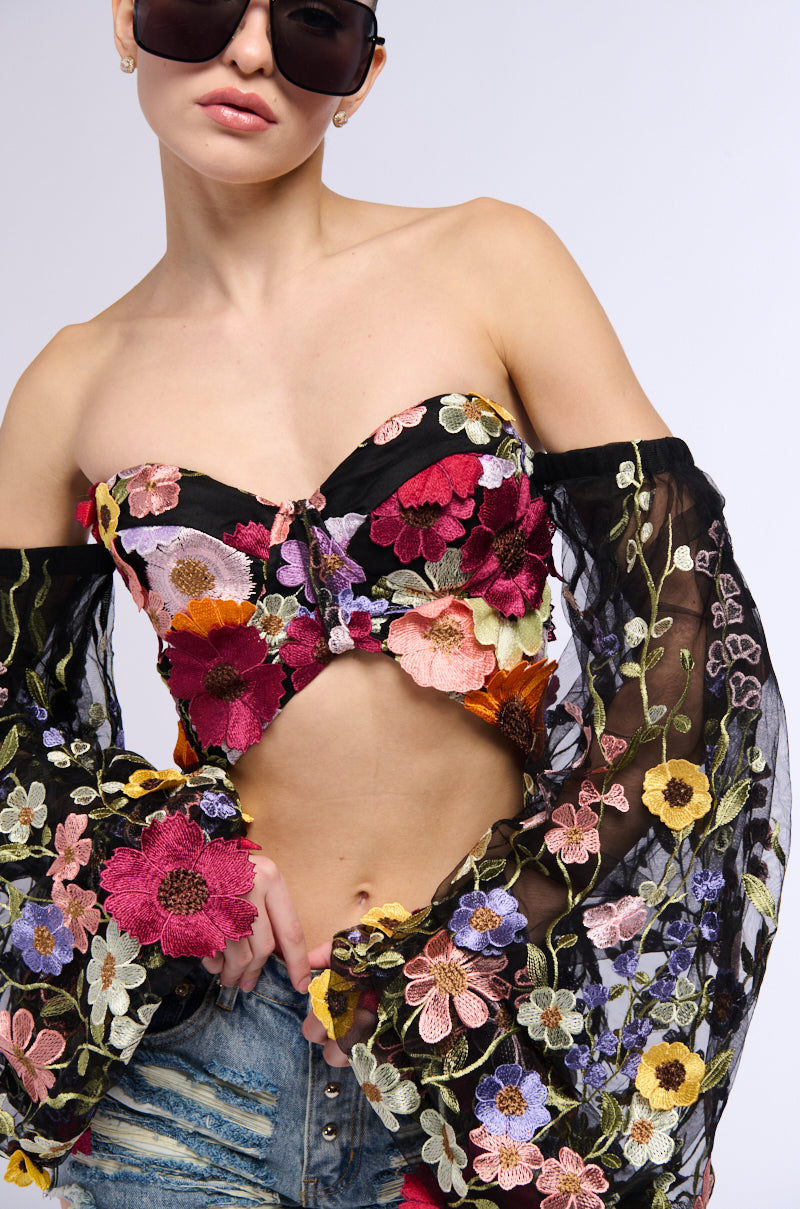 BOTANICAL BEAUTY CROPPED SHEER SLEEVE TOP
