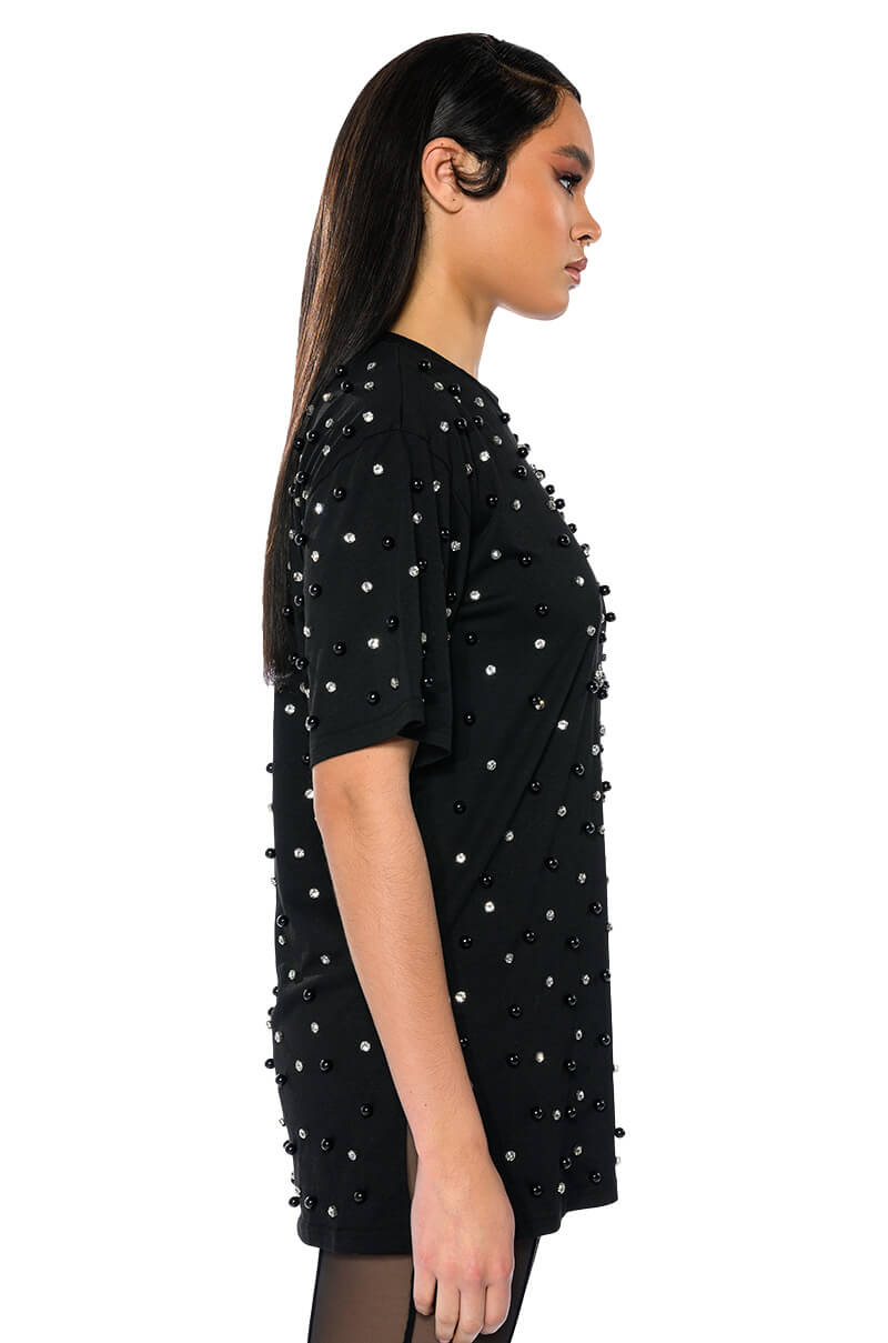 CECE EMBELLISHED OVERSIZED T SHIRT