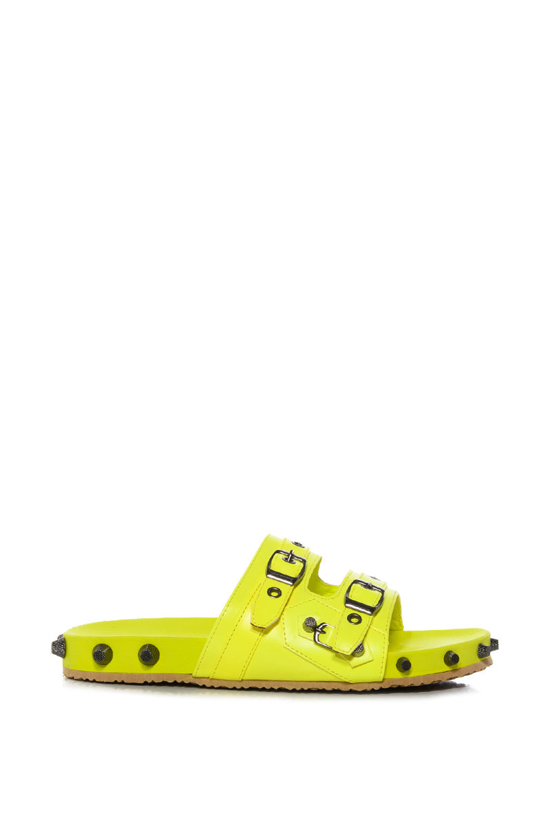 COMBOO EMBELLISHED FLAT SANDAL LIME