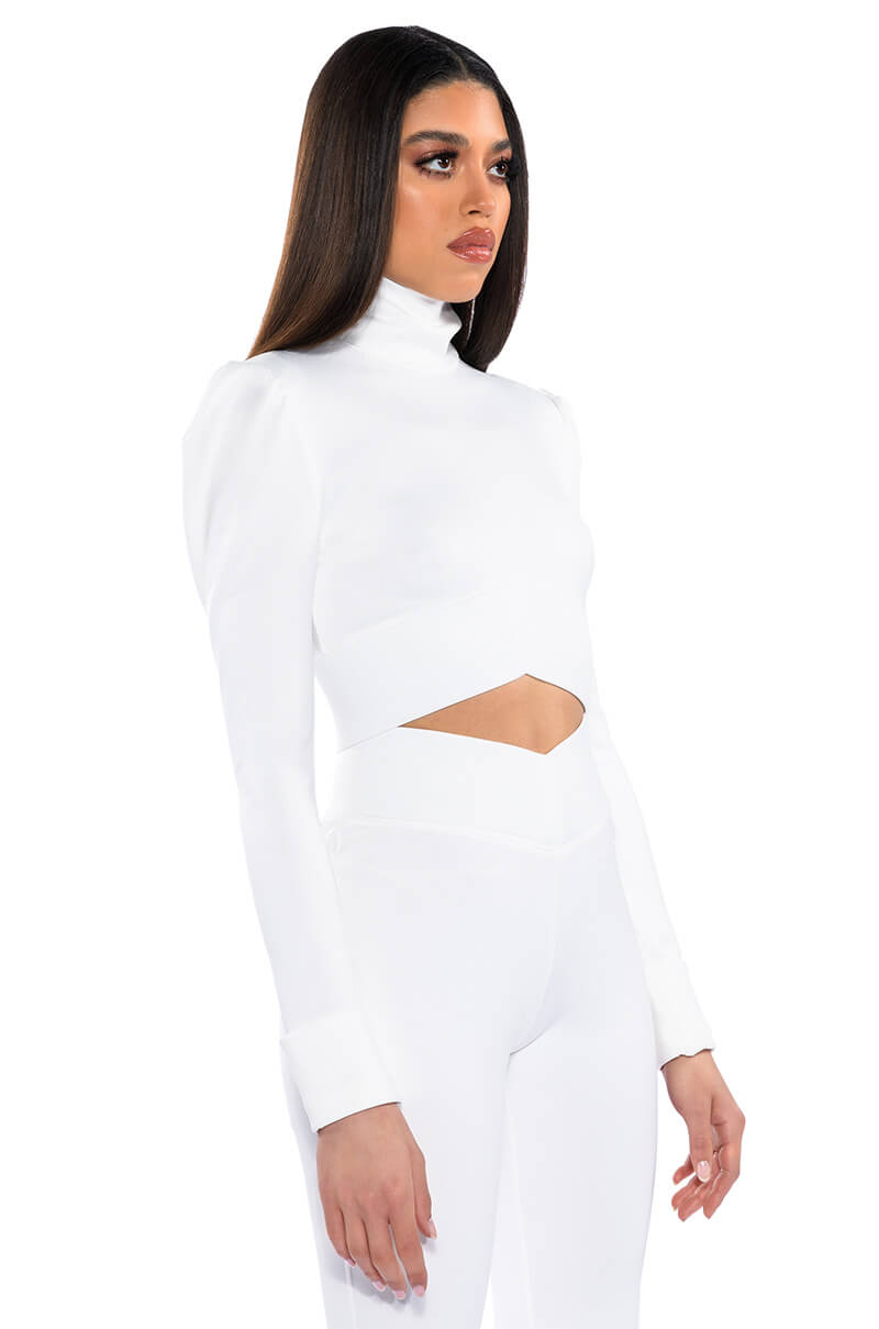 COOL AND CASUAL CROP TOP