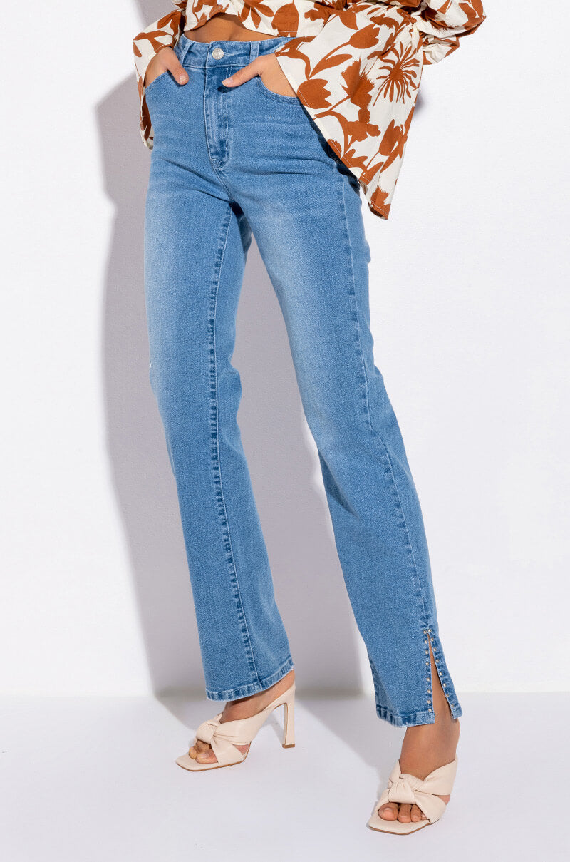 ELEVATED MID RISE STUD SLIT STRAIGHT JEANS