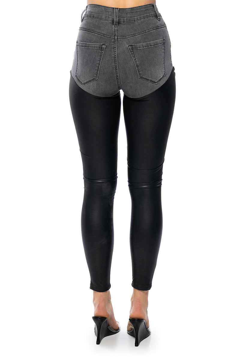 EXTREME STRETCH HIGH WAIST SKINNY JEANS WITH FAUX LEATHER