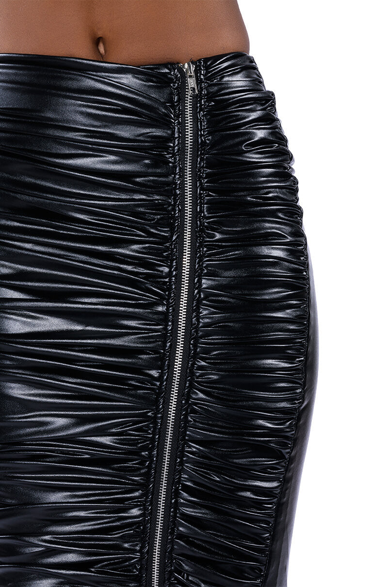 GIULIA FAUX LEATHER SKIRT WITH ZIPPER