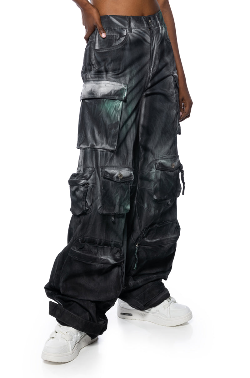 I AINT WORRIED CARGO PANTS