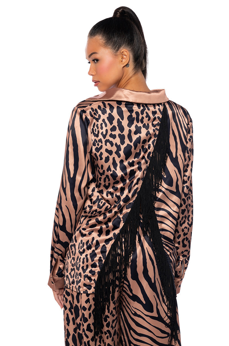 INTO THE NIGHT SATIN BUTTONDOWN