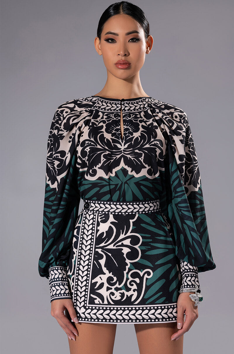 LATER BABY PRINTED BLOUSE AND SKORT SET