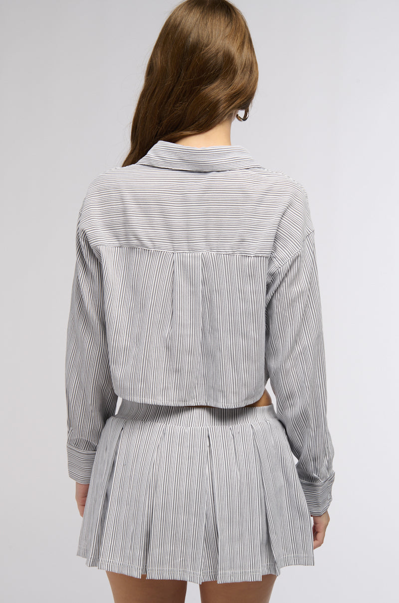 LEAVE IT BETTER BUTTON DOWN BLOUSE
