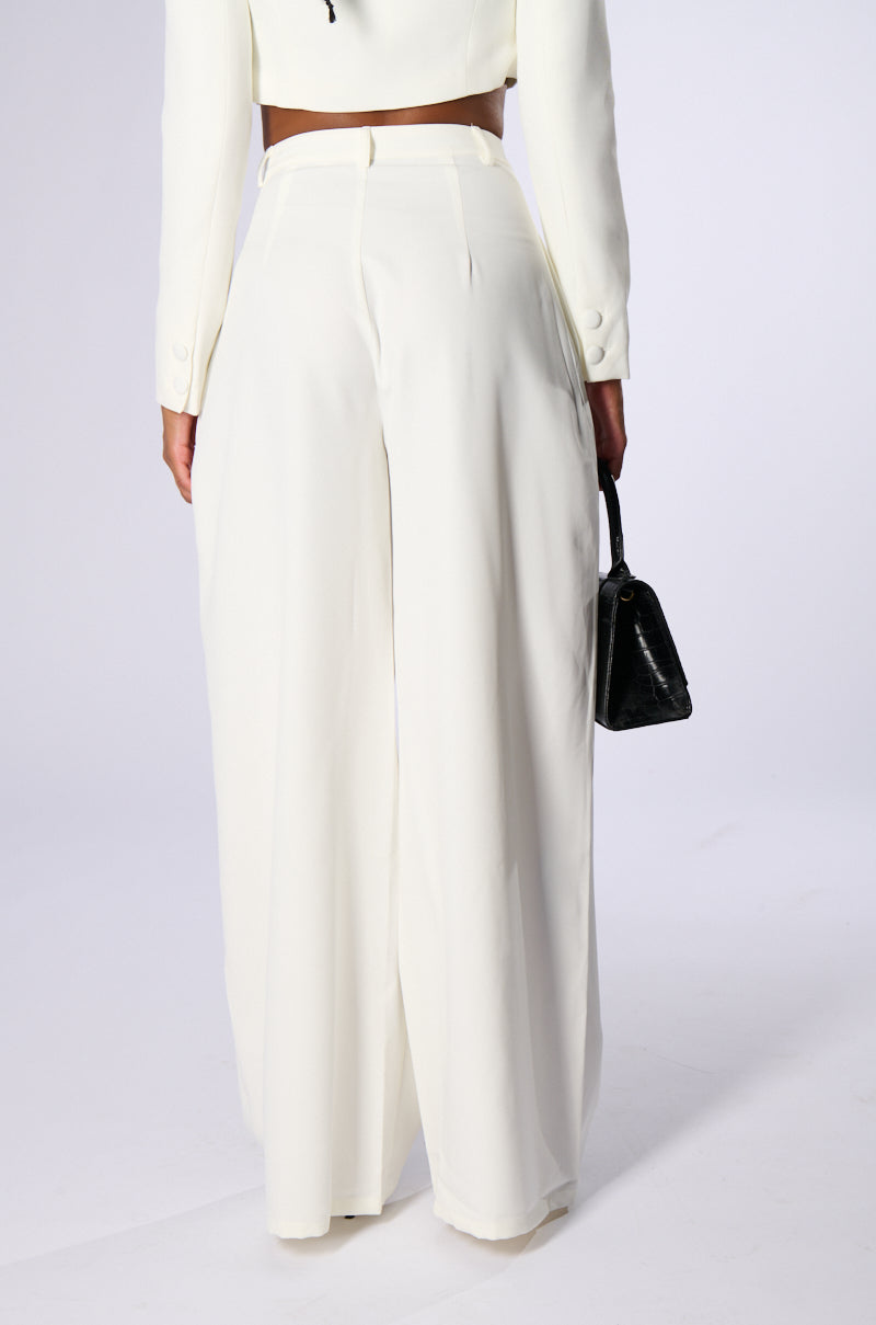 LOTTIE WIDE LEG TROUSER
