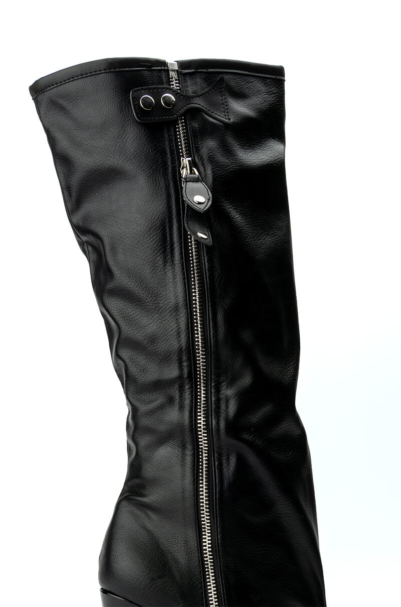 EMBELLISHED CHUNKY BOOT IN BLACK