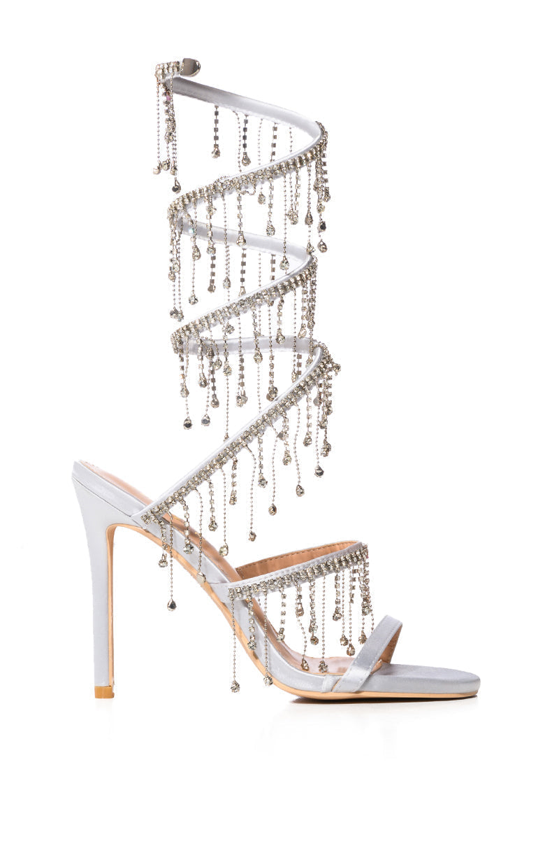 HIGHEND EMBELLISHED BEADING SANDAL IN SILVER