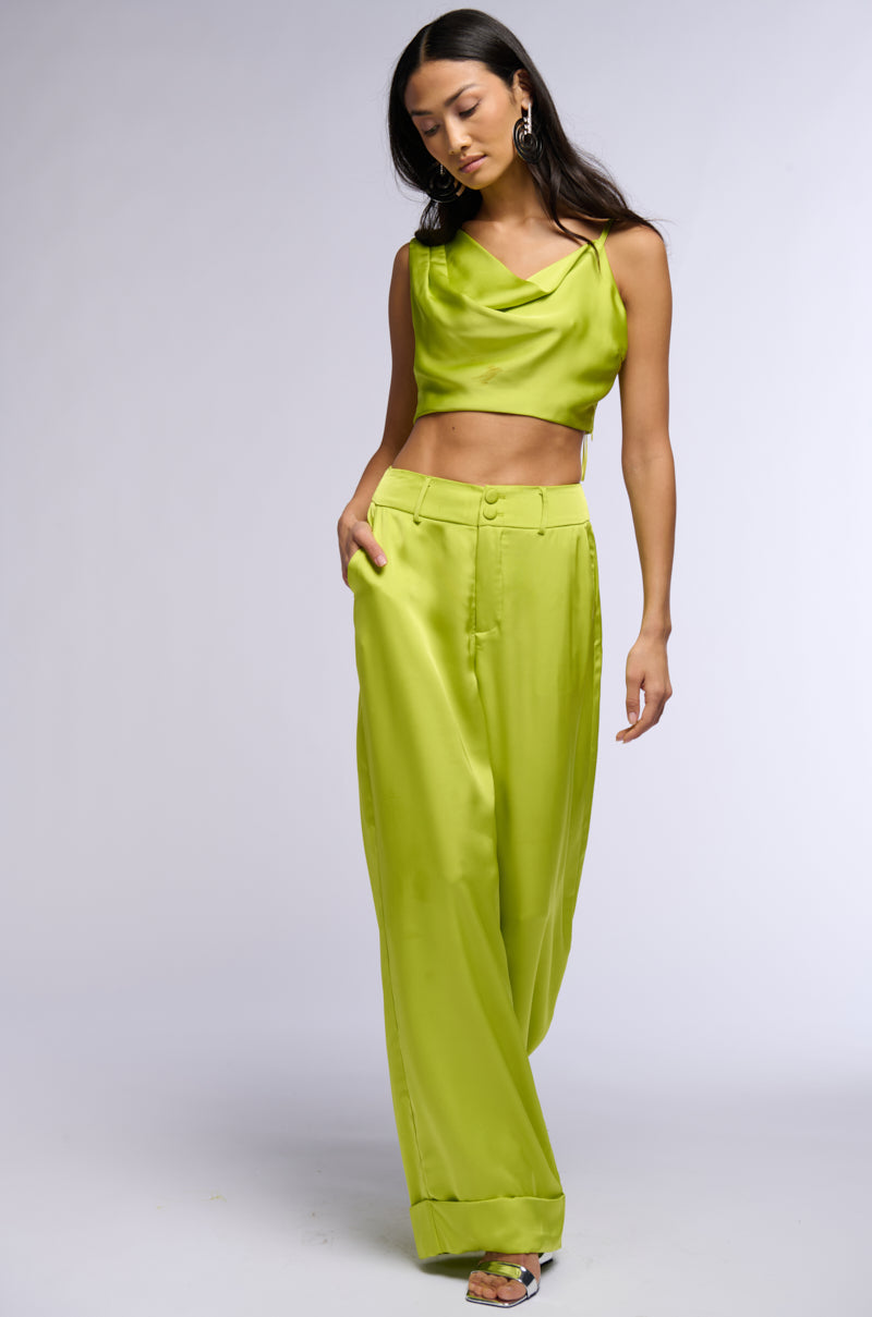 MOVE AND SHAKE CROPPED TOP