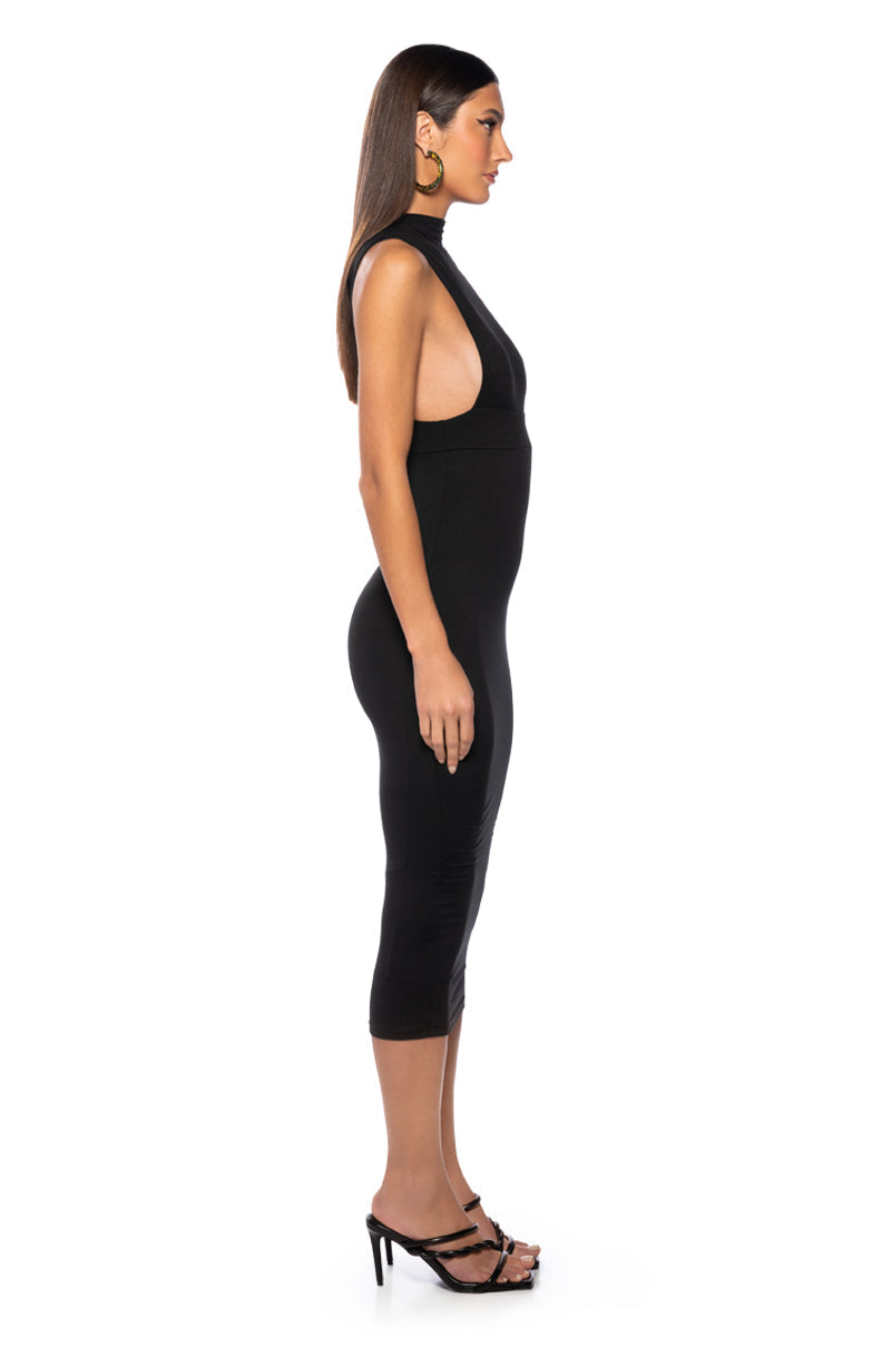 NICOLETTE SLEEVELESS MOCK NECK MIDI DRESS IN BLACK