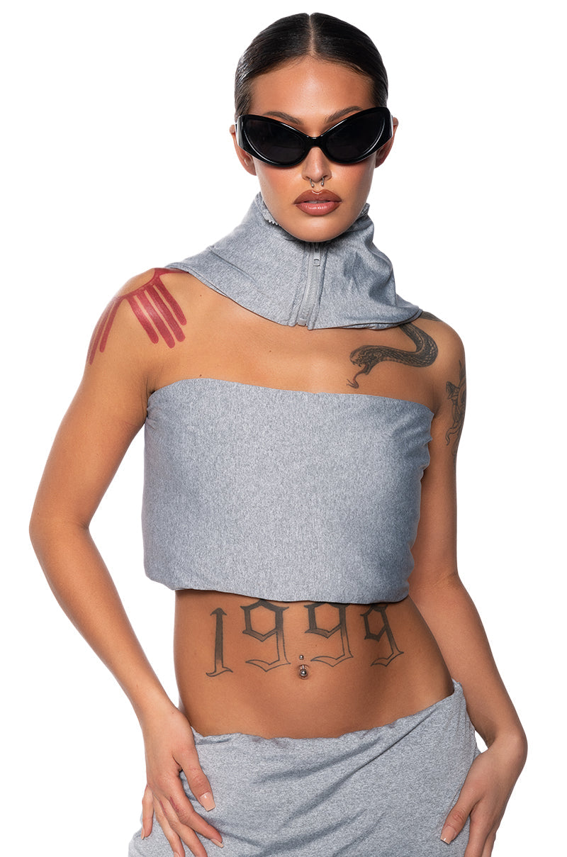 ON A NEW WAVE MULTIFUNCTIONAL CROP TOP
