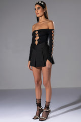 ON ONE SEAMLESS CUTOUT BODYSUIT