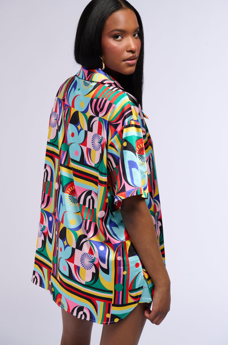 ON THE BOARDWALK SATIN BUTTON DOWN BLOUSE