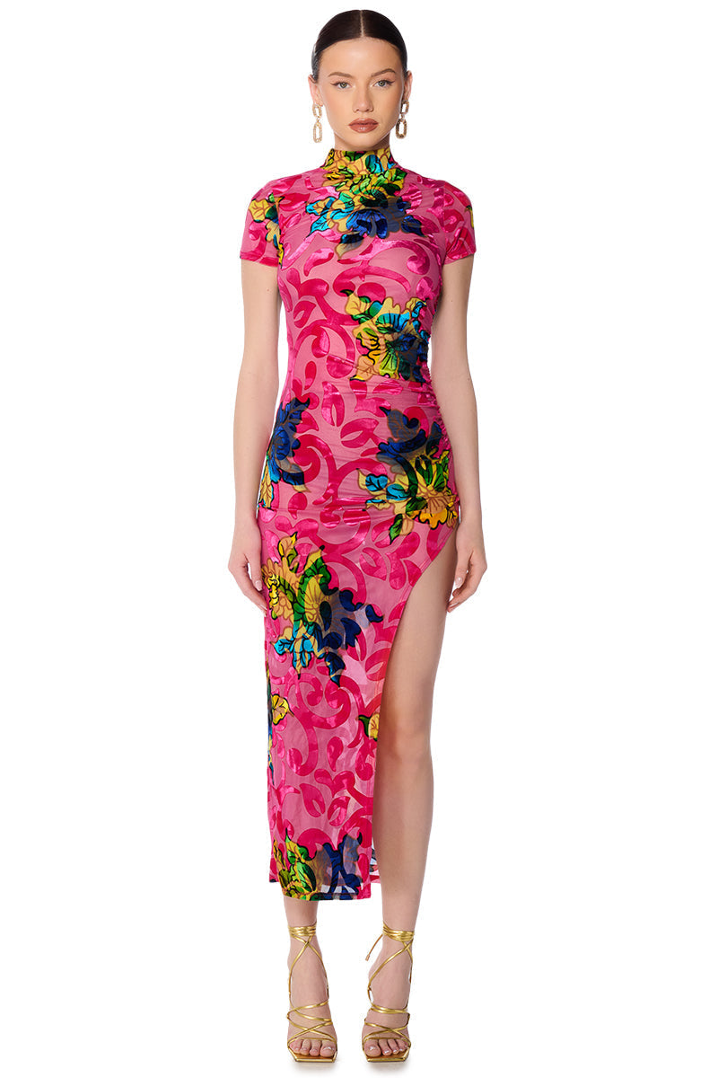 PRIYANKA PAISLEY BURNOUT MIDI DRESS IN PINK