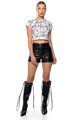 READ MY PINK LIPS GRAPHIC BABY TEE